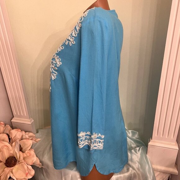 Jennifer and Grace. Size Medium. Corded Embellishment. Blue. Poly. B103 - Picture 3 of 4